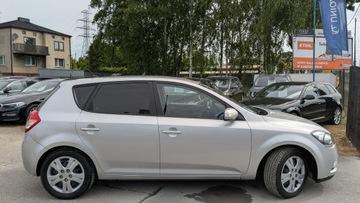Kia Ceed I Hatchback 5d Facelifting 1.6 CRDi WGT 90KM 2010 Kia Cee&#039;d 1.6D OPŁACONY Bezwypadkowy Klimatronik, zdjęcie 8