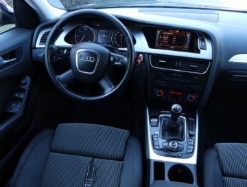 Audi A4 B8 Avant 2.0 TDI 143KM 2008 Audi A4 2.0 TDI, Navi, Klima, Klimatronic,ALU, zdjęcie 6