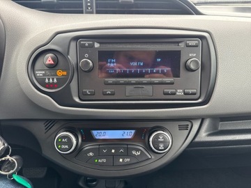 Toyota Yaris III Hatchback 5d Facelifting 2017 1.5 Hybrid 100KM 2020 Toyota Yaris Hybrid 100 Active III (2011-2019) Toy, zdjęcie 13