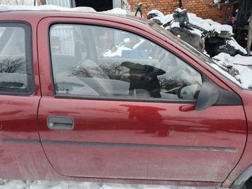 szyba boczna tylna wersja 3 drzwiowa PRAWA Opel Corsa B 98-01r