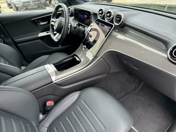 Mercedes GLC C254/X254 Coupe 2.0 220d 197KM 2024 Mercedes-Benz GLC 220 d 4Matic Pakiet AMG SUV, zdjęcie 20