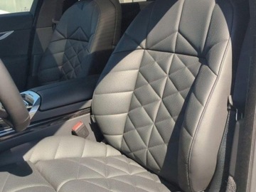 BMW Seria 7 G70 Sedan 3.0 40d 299KM 2025 BMW Seria 7 740d xDrive Sport Sedan 3.0 (299KM) 2025, zdjęcie 6