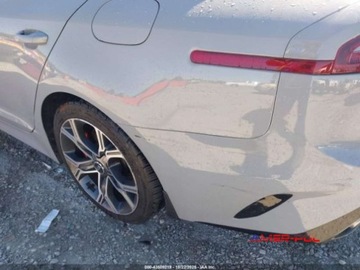 Kia Stinger Liftback 3.3 T-GDi 366KM 2018 Kia Stinger 2018 r., 3,3 L GT 2 AWD 3.3 Benzyna 365KM, zdjęcie 18