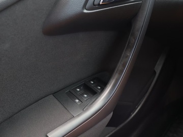 Opel Astra J Sedan 1.4 Turbo ECOTEC 140KM 2016 Opel Astra 1.4 T, Salon Polska, 1. Właściciel, zdjęcie 17