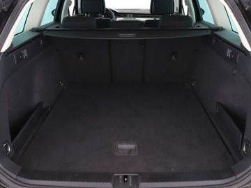 Volkswagen Passat B8 Variant 1.4 TSI BlueMotion Technology ACT 150KM 2017 Volkswagen Passat DSG navi kamera i czujniki, zdjęcie 19