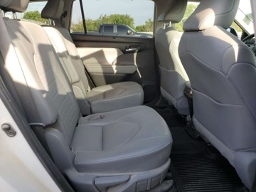 Toyota Highlander III 2021 Toyota Highlander 2021 TOYOTA HIGHLANDER HYBRID XLE 2.5 Hybryda 243KM, zdjęcie 11