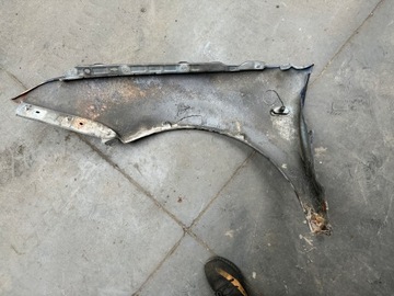 BLATNÍK PRAVÝ PŘEDNÍ VW BORA LB5N