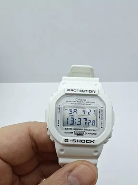 ZEGAREK CASIO G-SHOCK DW-5600MW BIAŁY