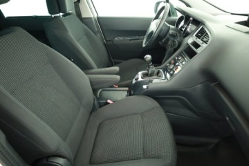 Peugeot 5008 I Minivan Facelifting 2.0 HDi 150KM 2014 Peugeot 5008 2.0 HDI, Salon Polska, Navi, Xenon, zdjęcie 6