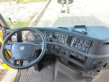 Volvo FH12 FH13 2002-2009 GLOBETROTTER XL кабина