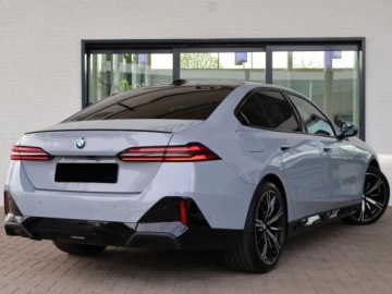 BMW Seria 5 G90-91 2026 BMW Seria 5 540d xDrive Sport Sedan 3.0 (303KM) 2026, zdjęcie 3