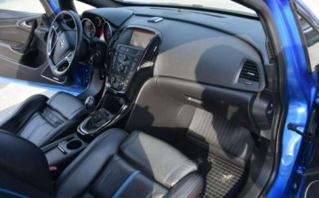 Opel Astra J OPC 2.0 Turbo ECOTEC 280KM 2015 Opel Astra OPC 2.0T Super Stan Niski Przebieg 2.0 Benzyna 280KM, zdjęcie 18