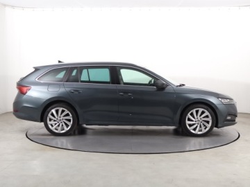 Skoda Octavia IV 2021 Skoda Octavia 1.4 TSI iV, Salon Polska, zdjęcie 5