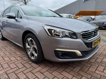 Peugeot 508 I Sedan Facelifting 2.0 BlueHDi 150KM 2016 Peugeot 508 Lift 2.0HDI 2016r Navi Panorama LED, zdjęcie 2