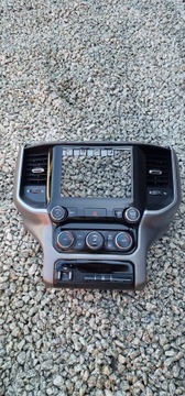 DODGE RAM 5.7 HEMI 2018 2019 2020 2021 2022 23 PANEL STEROWANIA RAMKA RADIA