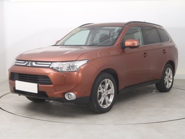 Mitsubishi Outlander III SUV Facelifting 2.0 SOHC MIVEC 150KM 2014 Mitsubishi Outlander 2.0, Salon Polska, zdjęcie 1