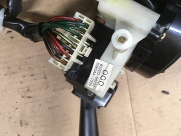 PŘEPÍNAČ KOMBINOVANÝ SSANGYONG REXTON 85920-08251