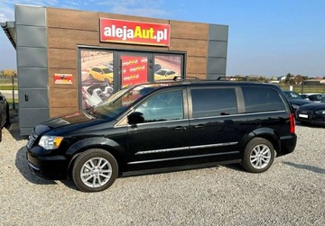 Chrysler Town &amp; Country V 2016 Chrysler Town Country 3,6 BENZ 283 KM 7 Osobowy BDB STAN 2016r Warszawa, zdjęcie 11