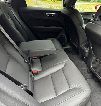 Volvo XC60 II Crossover Facelifting 2.0d B4 197KM 2022 Volvo XC 60 Inscription lift, zdjęcie 20