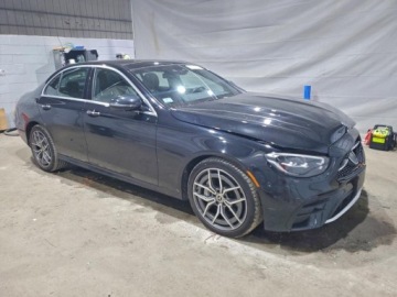 Mercedes Klasa E W213 2022 Mercedes-Benz Klasa E 350 4Matic 2022 2.0L 2.0 Benzyna 255KM, zdjęcie 4