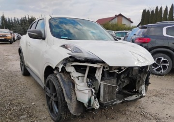 Nissan Juke I SUV Facelifting 1.2 DIG-T (Euro 6) 115KM 2017 Nissan Juke 2017r, SALON POLSKA. 1.2 Benzyna. Uszkodzony przod. 1.2 116KM, zdjęcie 2
