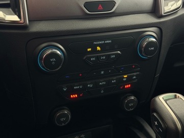 Ford Ranger V Podwójna kabina Facelifting 2019 2.0 EcoBlue 213KM 2022 Ford Ranger Limited / 4x4 / Hak / Kamera cofania /, zdjęcie 22