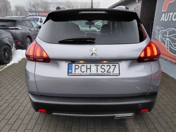 Peugeot 2008 I SUV Facelifting 1.2 PureTech 110KM 2018 Peugeot 2008 GT Line Kamera Navi Klimatronik ParkAssist 1.2 Benzyna 110KM, zdjęcie 5