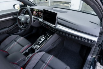 Volkswagen Golf VIII 2026 Volkswagen Golf GTI Edition 50 2.0 TSI 325 KM DSG, zdjęcie 33