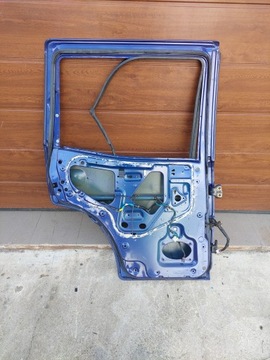DVEŘE ZADNÍ LEVÝ NISSAN TERRANO II 96-06R