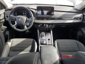 Mitsubishi Outlander III 2024 Mitsubishi Outlander 2024 r., 2,5L SE 4x4 2.5 Benzyna 181KM, zdjęcie 8