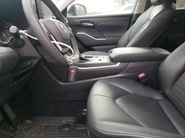 Toyota Highlander III 2022 Toyota Highlander xle 3.5l niski przebieg, od ubezpieczalni 3.5 Benzyna, zdjęcie 6
