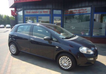 Fiat Punto Grande Punto Hatchback 5d 1.4 Start&amp;Stop 77KM 2011 Fiat Punto Evo Salon PL 1.4 Benzyna 77KM