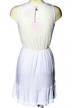 STARDIVARIUS Koronkowa sukienka z falbanką HAFT 36