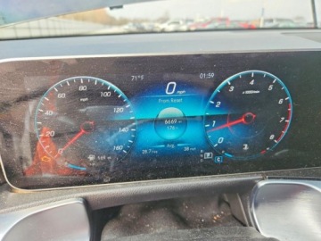 Mercedes GLB 2021 Mercedes-Benz GLB 250 4Matic 2021 2.0 Benzyna 221KM, zdjęcie 9