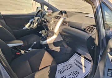 Toyota Verso Minivan 2.0 D-4D 126KM 2013 Toyota Verso bezwypadkowepanoramajedzie i wyglada jak noweorg lakier7osob, zdjęcie 8