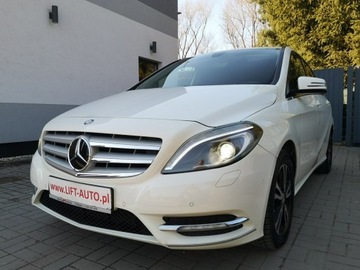 Mercedes Klasa B W246 Sports Tourer 180 CDI BlueEFFICIENCY 109KM 2013 Mercedes B 180 1.8 CDI 109KM Klimatr Navi Isofix