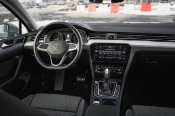 Volkswagen Passat B8 Variant Facelifting 2.0 TSI 190KM 2022 VW Passat 2.0 TSI, Salon Polska, 1. Właściciel, zdjęcie 2