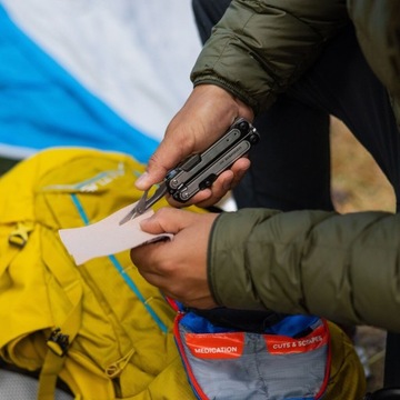 Мультитул Leatherman ARC с чехлом и набором бит.