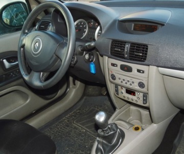 Renault Thalia II 1.4 16v 98KM 2009 RENAULT THALIA II 1.4 98 KM, zdjęcie 33