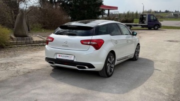 DS 5 Hatchback (Citroen) 1.6 THP 156KM 2013 Citroen DS5 Raty 1.6 benz Automat Klimatronic Zarej w PL Biala Perla Gwara, zdjęcie 24