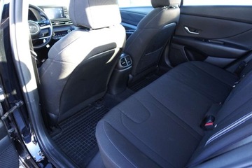 Hyundai Elantra VII Sedan 1.6 MPI 123KM 2023 Hyundai Elantra Bezwypadek Tempomat Automat Podgrz. fotele i kierownica, zdjęcie 17