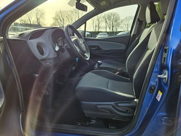 Toyota Yaris III Hatchback 5d Facelifting 1.33 Dual VVT-i 99KM 2014 Toyota Yaris 1.3 Benzyna 100KM kamera, zdjęcie 4