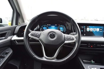 Volkswagen Golf VIII Variant 2.0 TDI 150KM 2022 Volkswagen Golf SalonPL TDI 150KM DSG Pakiety SideAssist Czujniki ACC ALU, zdjęcie 11
