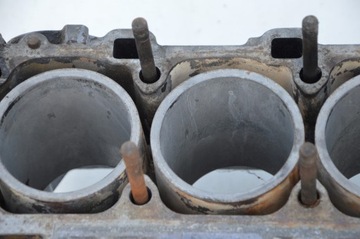 PORSCHE 944 2.5 БЛОК ДВИГАТЕЛЯ 9441011019R