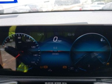 Mercedes GLB 2021 Mercedes-Benz GLB 250 2021 2.0l 2.0 Benzyna 221KM, zdjęcie 11