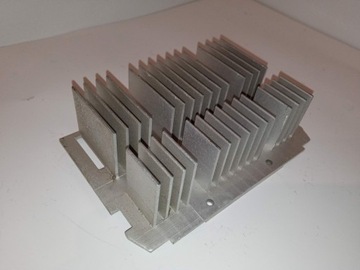 Radiator aluminiowy 137x89x38mm