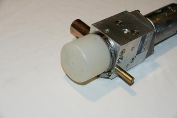 SIŁOWNIK POMPA DACHU PEUGEOT 206 CC 9639025080 OR1