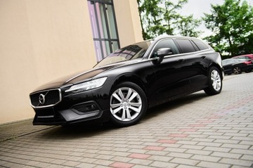 Volvo V60 II  Kombi 2.0 D3 150KM 2020 PIĘKNE V60 MOMENTUM PRO __ KUBEŁKOWE FOTELE, zdjęcie 2