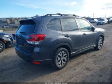 Subaru 2023 Subaru Forester 2023r., 4x4, 2.5L 2.5 Benzyna 182KM, zdjęcie 3