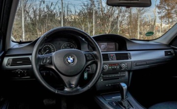 BMW Seria 3 E90-91-92-93 Limuzyna E90 325i 218KM 2008 BMW Seria 3 2,5 (218KM) Automat Bezwypadkowa Skory Sportsitze iDrive 2.5, zdjęcie 8
